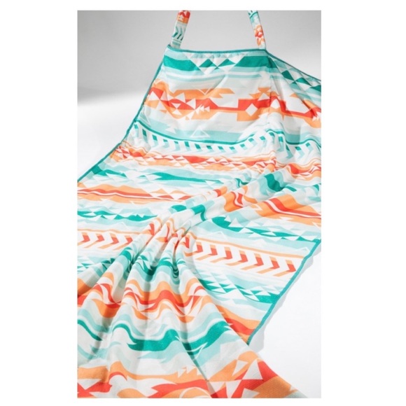 New Boho Monstera Bag Convertible Beach Towel - Picture 3 of 7